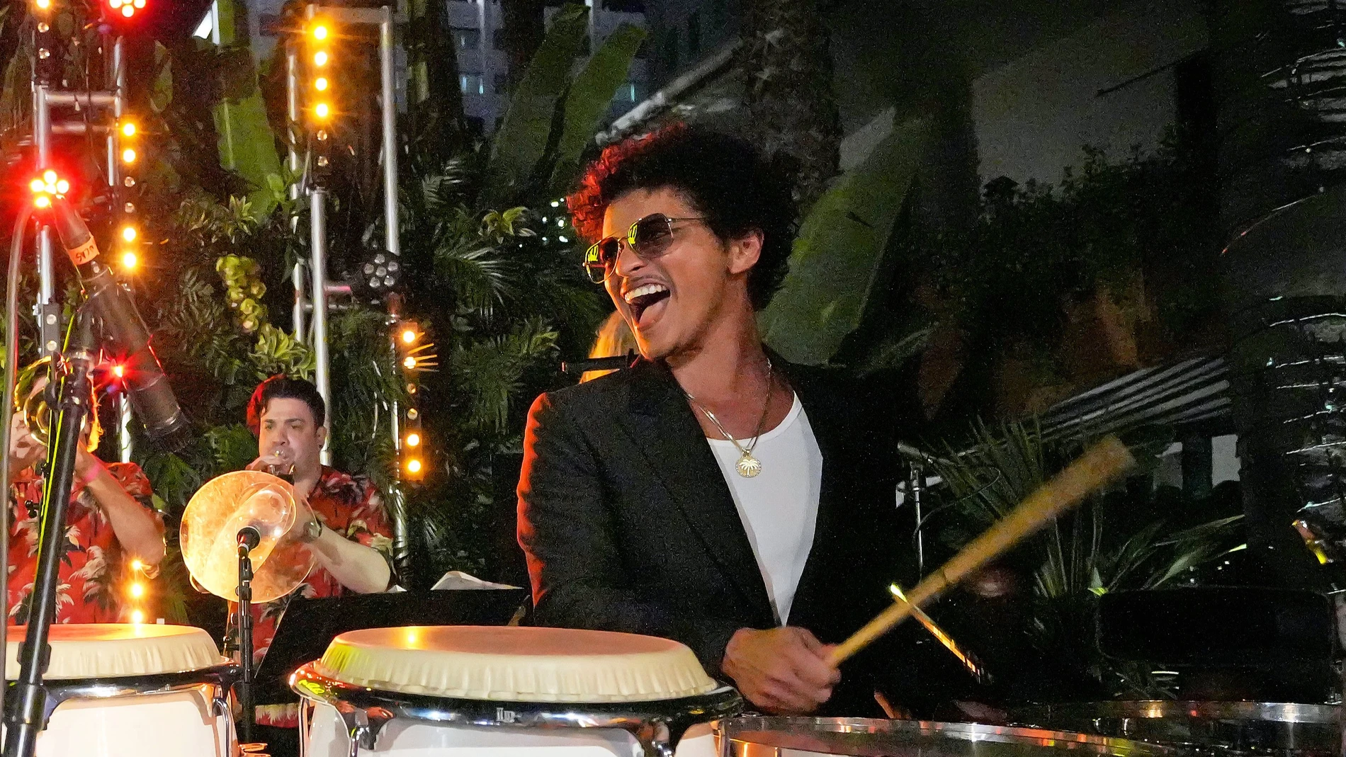 Bruno Mars en el SelvaRey Piña Colada Party en 2022 Bruno Mars en el SelvaRey Piña Colada Party en 2022