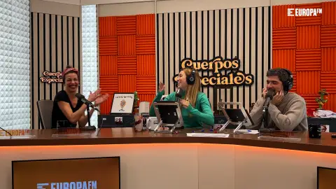 Natalia Tena, con Eva Soriano y Nacho García en Cuerpos especiales Natalia Tena, con Eva Soriano y Nacho García en Cuerpos especiales