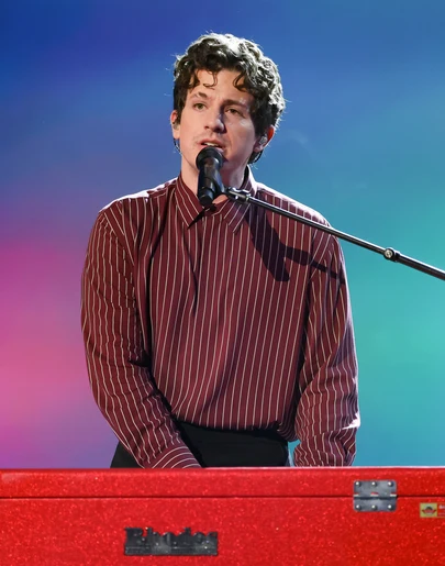 Charlie Puth, en el concierto del 31 de diciembre de 2025 en Times Square. Charlie Puth, en el concierto del 31 de diciembre de 2025 en Times Square.