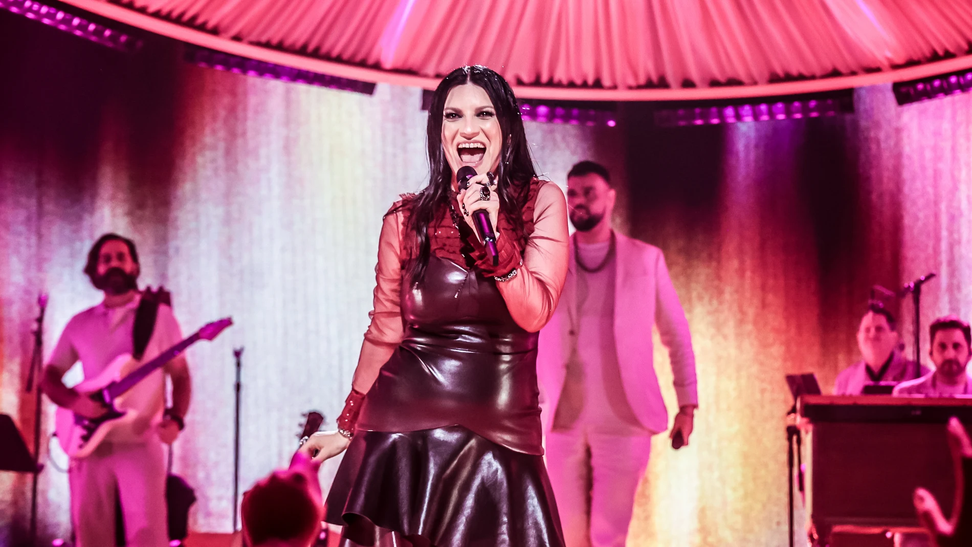 Laura Pausini durante el evento de los Grammy 'A Celebration of Latin Music' Laura Pausini durante el evento de los Grammy 'A Celebration of Latin Music'