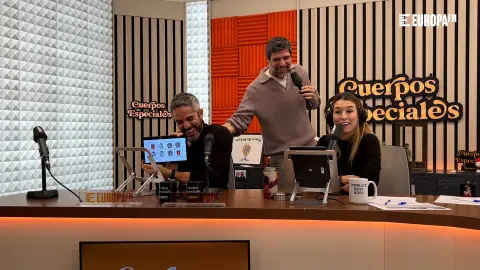 Roberto Leal con Eva Soriano y Nacho García en Cuerpos especiales Roberto Leal con Eva Soriano y Nacho García en Cuerpos especiales