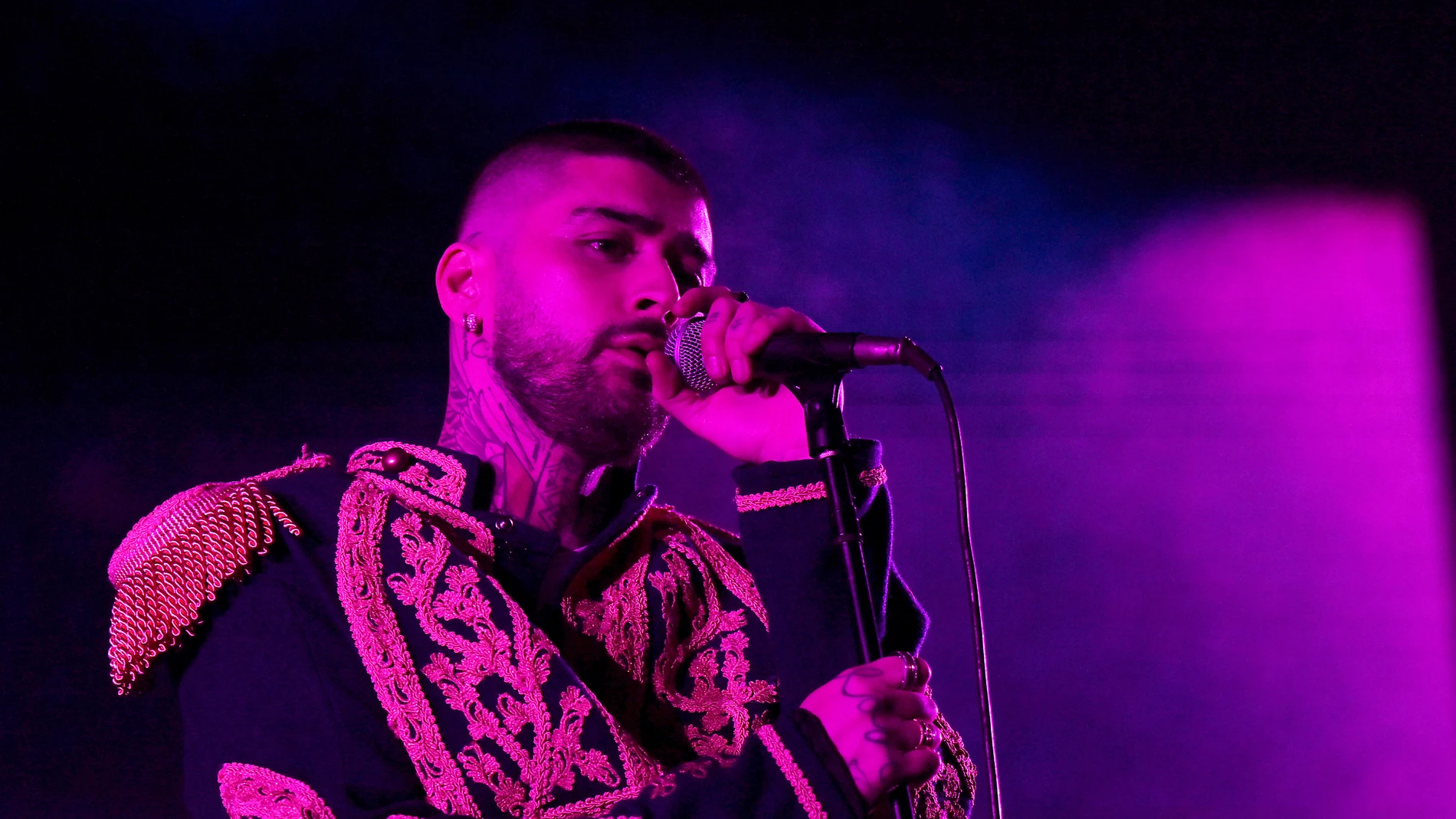 Zayn Malik, en su primer concierto en Las Vegas. Zayn Malik, en su primer concierto en Las Vegas.