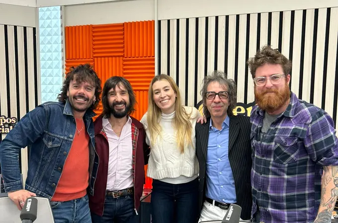 Sidonie con Eva Soriano y Dani Piqueras en Cuerpos especiales Sidonie con Eva Soriano y Dani Piqueras en Cuerpos especiales