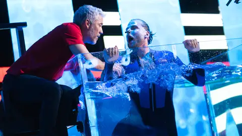 Eduardo Navarrete se hunde al llegar al 1:32 minutos en la apnea de El Desafío Eduardo Navarrete se hunde al llegar al 1:32 minutos en la apnea de El Desafío