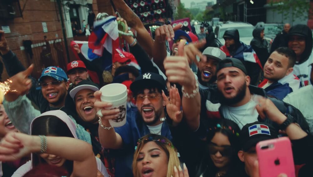 Fotograma del videoclip 'Tit&iacute; Me Pregunt&oacute;'