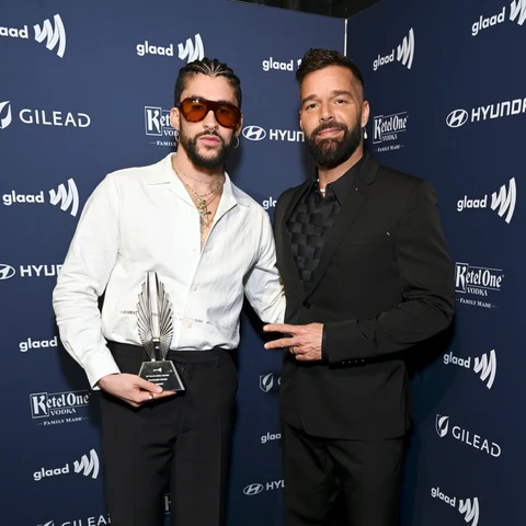 Bad Bunny y Ricky Martin, en los Premios GLAAD Media Awards de 2023. Bad Bunny y Ricky Martin, en los Premios GLAAD Media Awards de 2023.