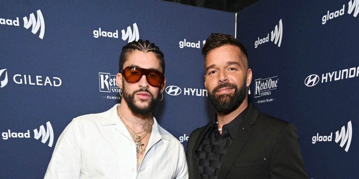Bad Bunny y Ricky Martin, en los Premios GLAAD Media Awards de 2023.