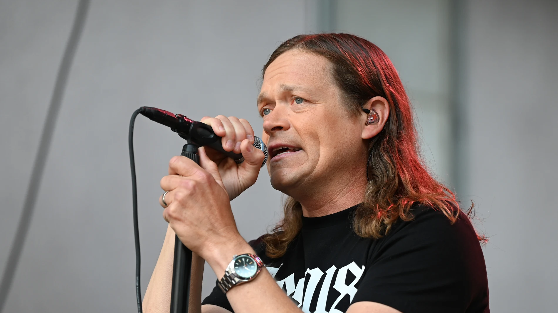 Brad Arnold en 2023 Brad Arnold en 2023