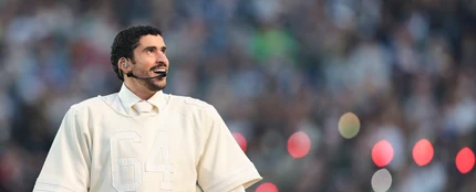 Bad Bunny durante su actuación en la Super Bowl Bad Bunny durante su actuación en la Super Bowl