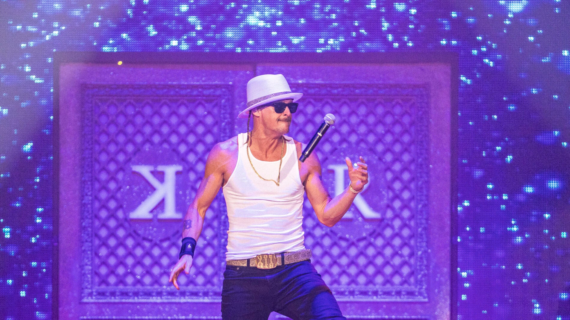 Kid Rock durante un concierto 