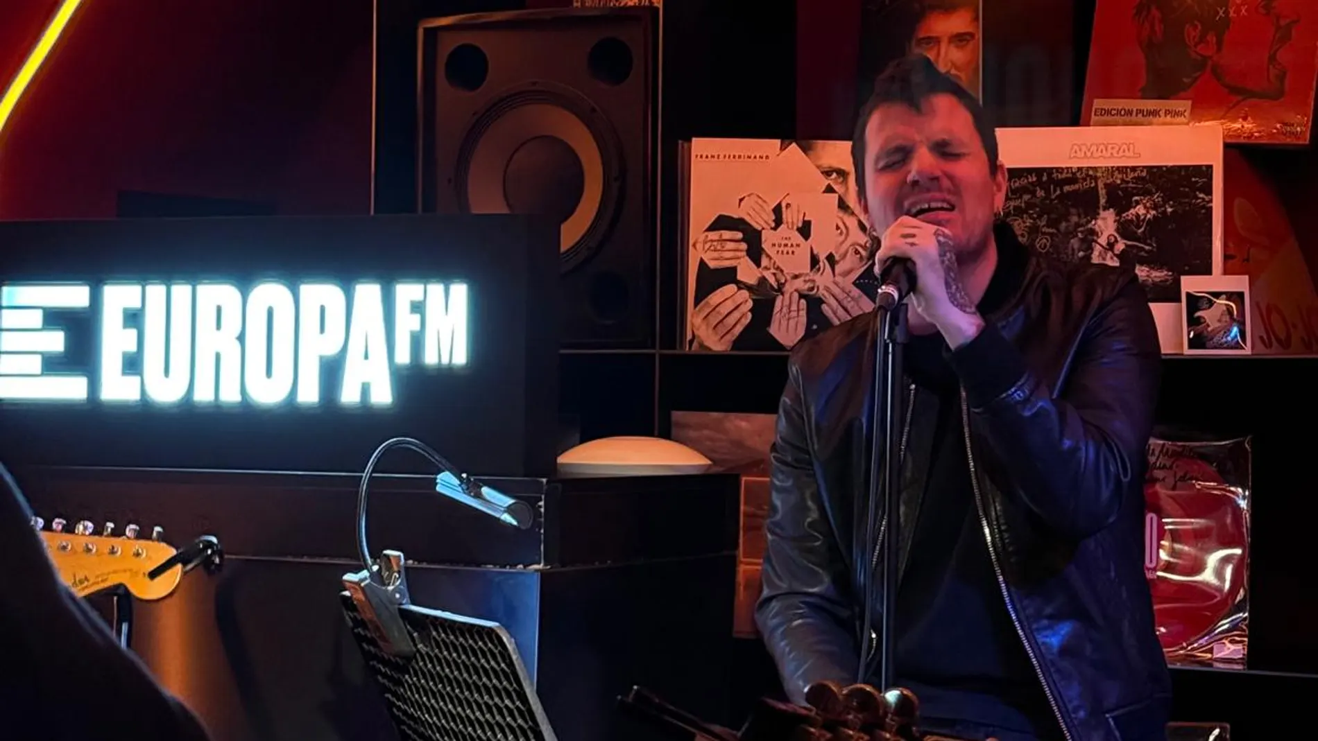 Dani Martín en Local de Ensayo Europa FM Dani Martín en Local de Ensayo Europa FM