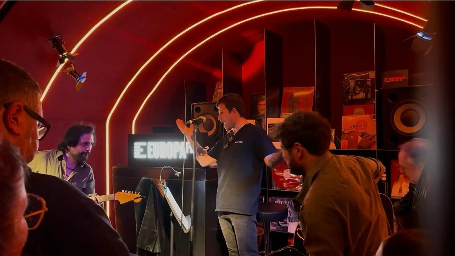 Dani Martín en Local de Ensayo Europa FM Dani Martín en Local de Ensayo Europa FM