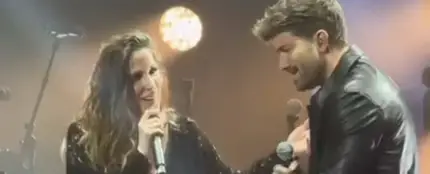 Malú y Pablo Alborán conquistan Madrid al cantar 'Todos los secretos' en Live Las Ventas Malú y Pablo Alborán conquistan Madrid al cantar 'Todos los secretos' en Live Las Ventas