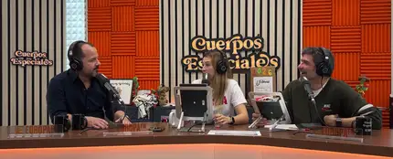 Ángel Martín revela experiencias paranormales en su casa de la infancia: "Llegó a venir un cura a echar agua" Ángel Martín revela experiencias paranormales en su casa de la infancia: "Llegó a venir un cura a echar agua"