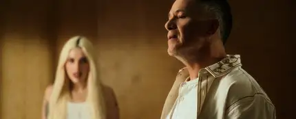 Videoclip de 'Rimowa' de Alejandro Sanz y Elena Rose Videoclip de 'Rimowa' de Alejandro Sanz y Elena Rose