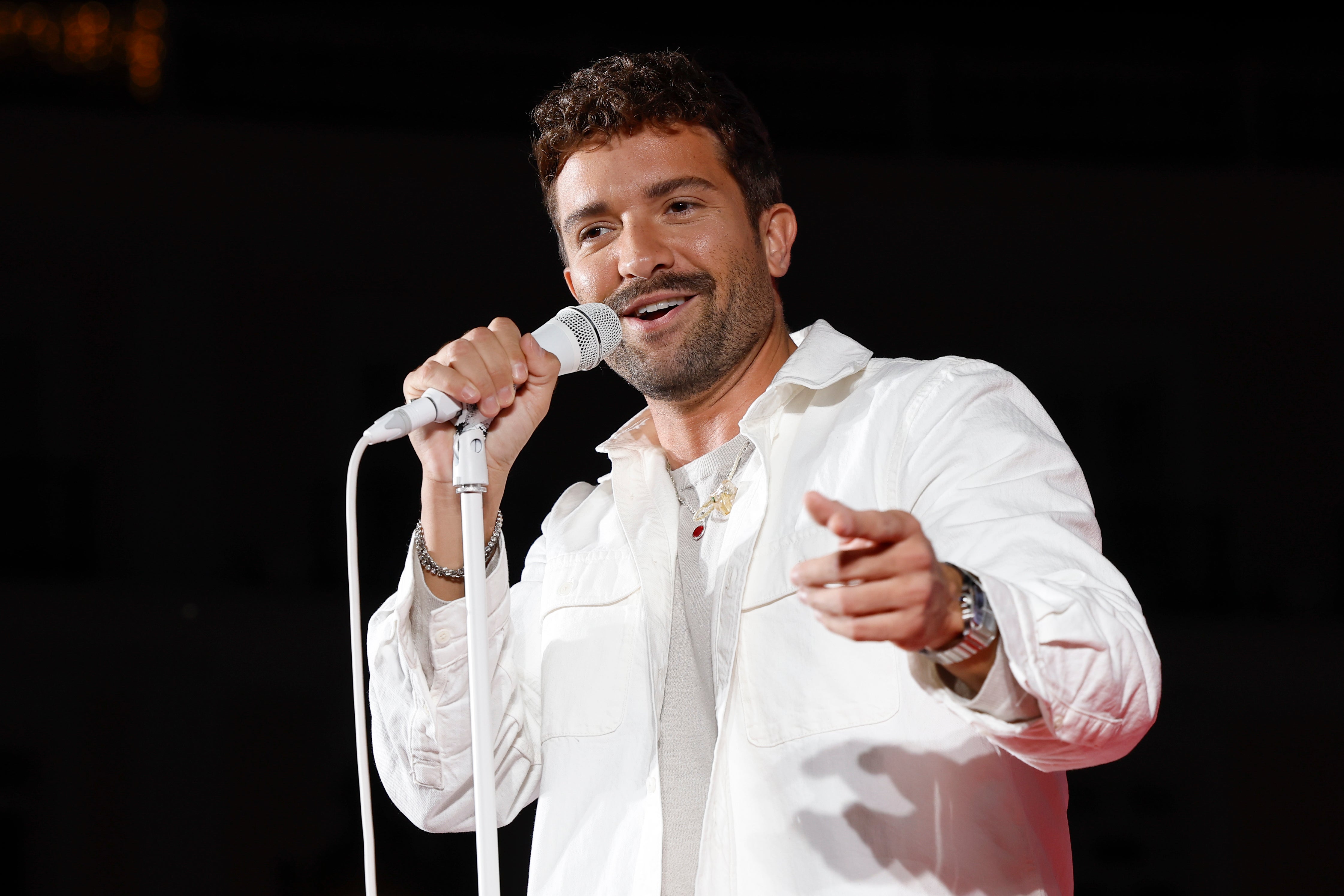 Pablo Alborán actuando en la Puerta del Sol de Madrid Pablo Alborán actuando en la Puerta del Sol de Madrid