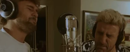 Dani Fernández y Funambulista, en el vídeo adelanto de 'La última canción' Dani Fernández y Funambulista, en el vídeo adelanto de 'La última canción'