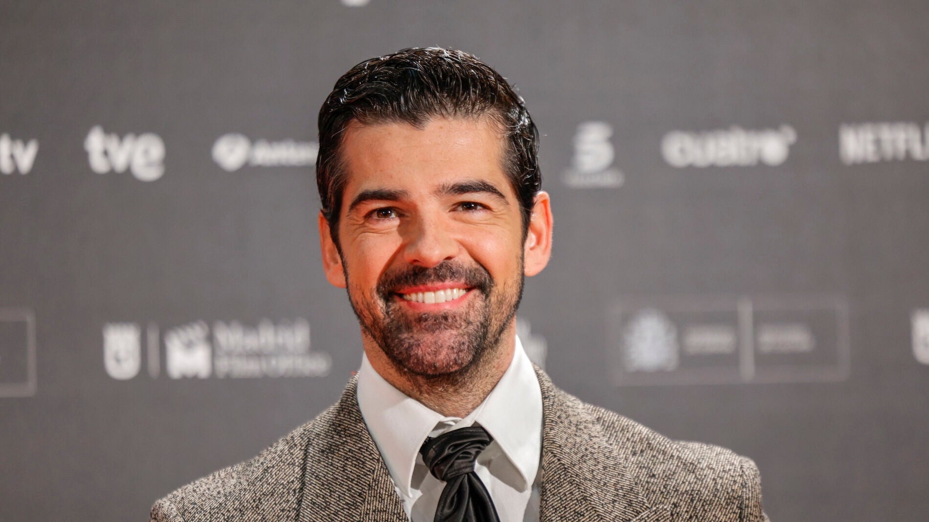 Miguel Ángel Mñoz asistiendo a unos premios