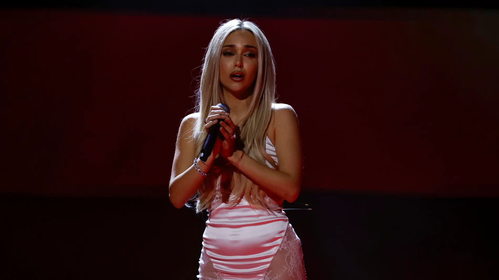 Ana Mena, durante su actuación en los Premios Goya 2026 Ana Mena, durante su actuación en los Premios Goya 2026