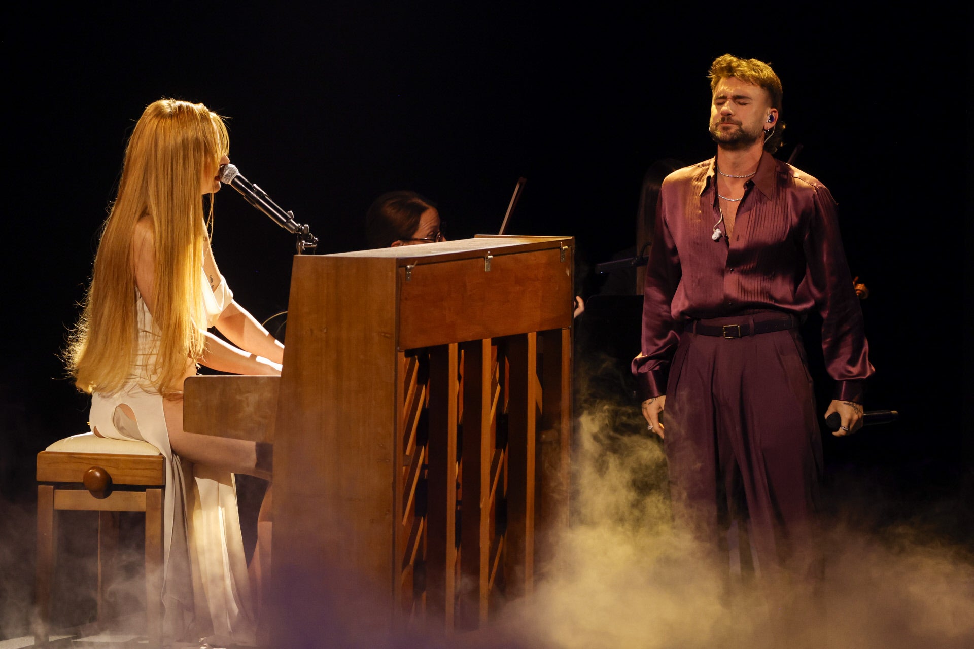 Dani Fernández y Belén Aguilera, durante su actuación en los Premios Goya 2026 Dani Fernández y Belén Aguilera, durante su actuación en los Premios Goya 2026