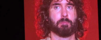 Mikel Izal, emocionado en Madrid en el último concierto de la gira 'El Miedo y el Paraíso' Mikel Izal, emocionado en Madrid en el último concierto de la gira 'El Miedo y el Paraíso'