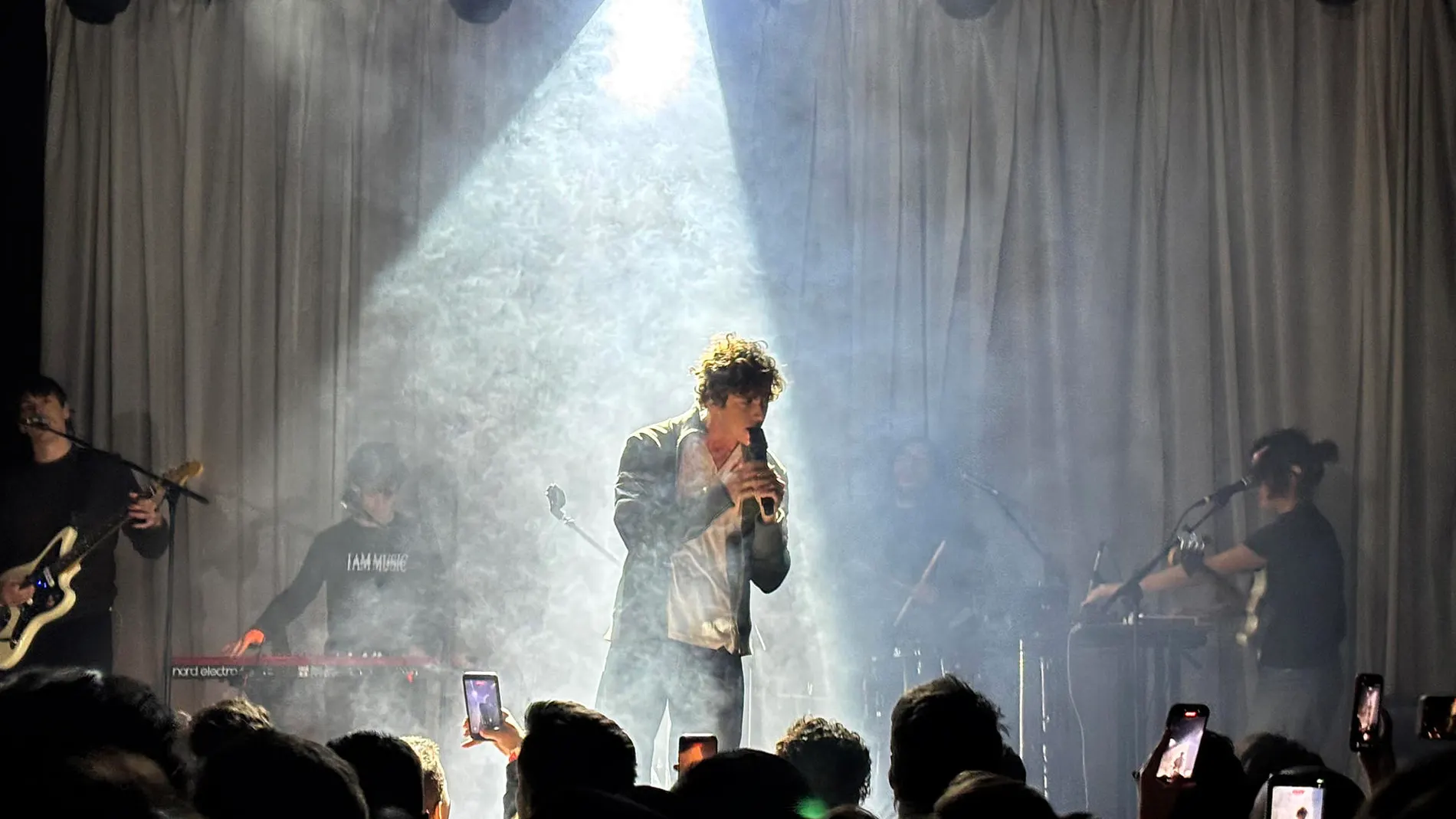 Guitarricadelafuente, durante el concierto de la gira 'Spanish Leather' en Nueva York. Guitarricadelafuente, durante el concierto de la gira 'Spanish Leather' en Nueva York.