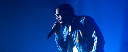 Kanye West actuando en Barcelona en 2006