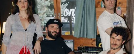 La La Love You y Monsieur Periné, en 'Las medudas no tienen corazón' La La Love You y Monsieur Periné, en 'Las medudas no tienen corazón'