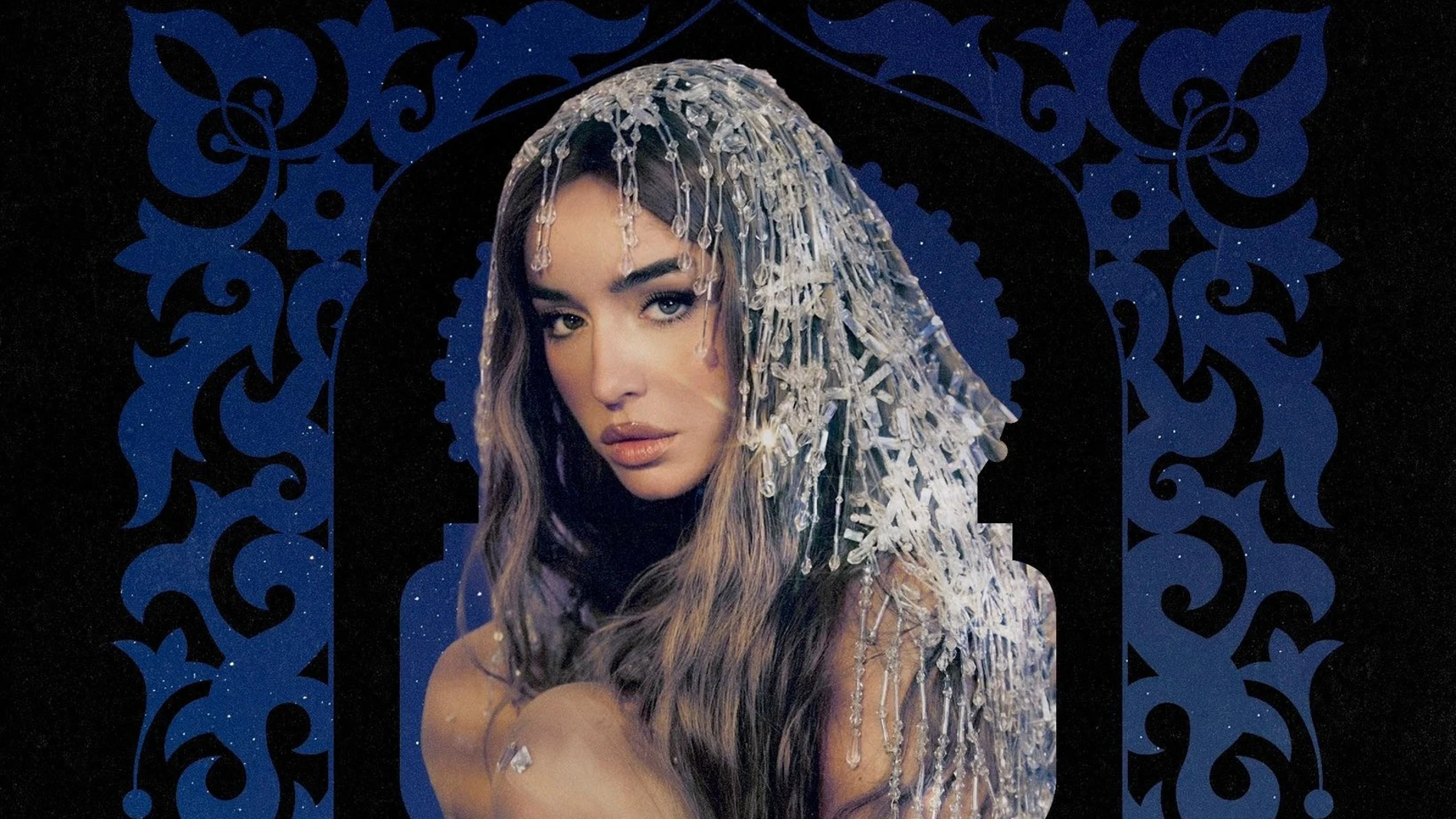 Lola Índigo en el cartel de su gira 'Romance de 1 Noche de Verano' Lola Índigo en el cartel de su gira 'Romance de 1 Noche de Verano'