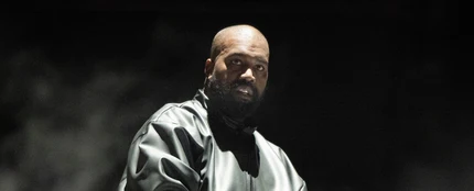 Kanye West (Ye) actuando en California en 2024 Kanye West (Ye) actuando en California en 2024