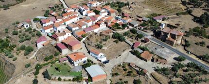 Estorninos (C&aacute;ceres)