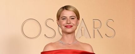 Jessie Buckley en la alfombra roja de los Premios Oscar 2026