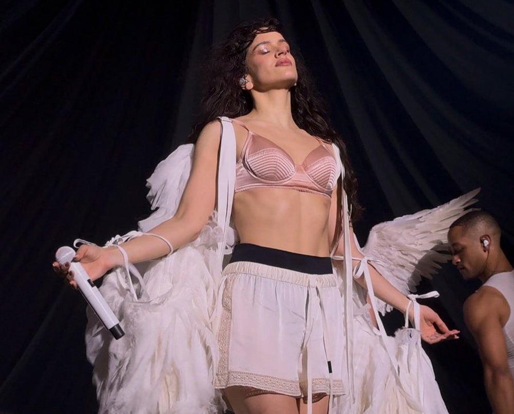 Rosalía en el primer concierto del 'LUX TOUR' en Lyon Rosalía en el primer concierto del 'LUX TOUR' en Lyon