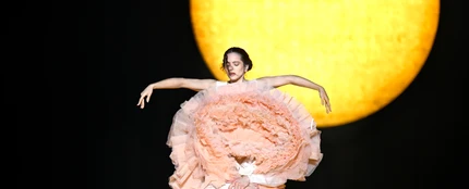 Rosalía actuando en Lyon con el 'LUX TOUR' Rosalía actuando en Lyon con el 'LUX TOUR'