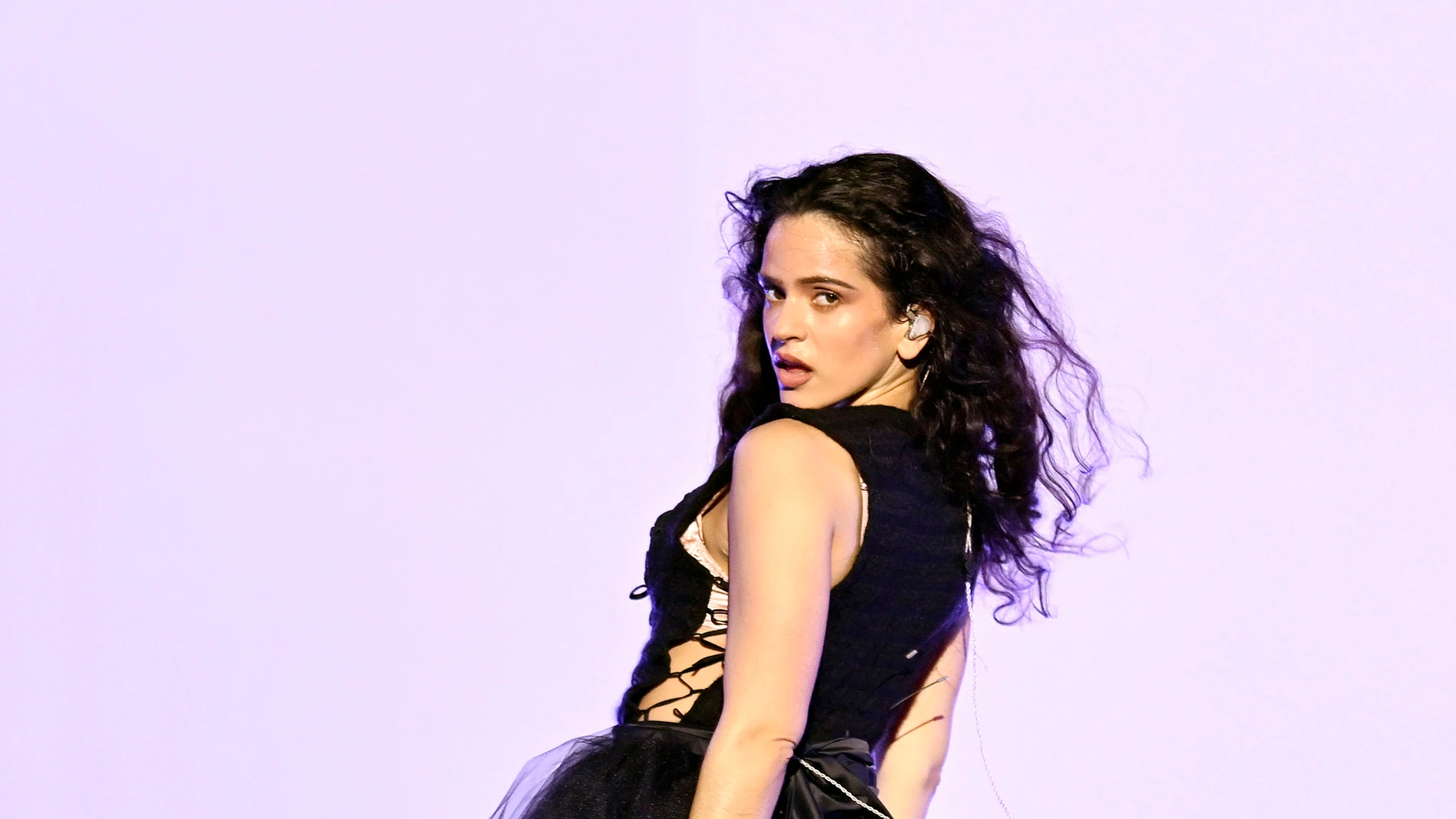 Rosalía en concierto en Lyon con 'LUX TOUR' Rosalía en concierto en Lyon con 'LUX TOUR'