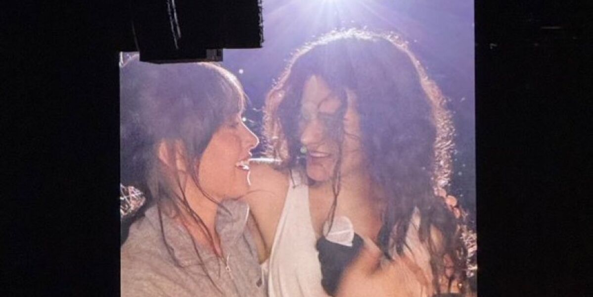 Aitana y Rosal&iacute;a en el Movistar Arena de Madrid