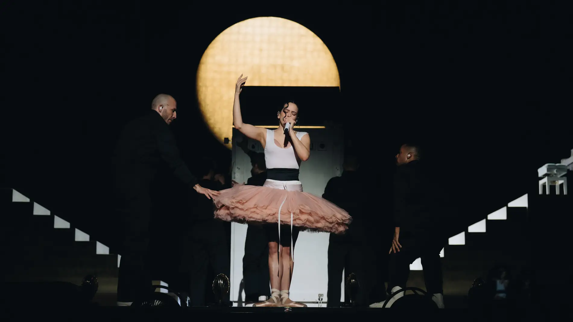 Rosalía, en el inicio del concierto Rosalía, en el inicio del concierto