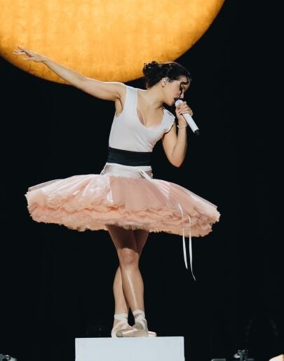 Rosalía en el cuarto concierto del 'LUX TOUR' en Madrid