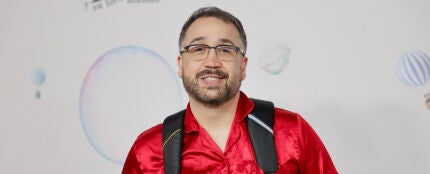 An&iacute;bal G&oacute;mez, concursante de 'Tu cara me suena 13' en la presentaci&oacute;n de 'Rafaela y su loco mundo'.