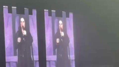 Laura Pausini interrumpe su concierto para hablar con un fan borracho