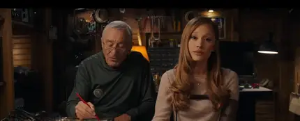 Ariana Grande y Robert de Niro en 'Ahora los suegros son ellos' Ariana Grande y Robert de Niro en 'Ahora los suegros son ellos'
