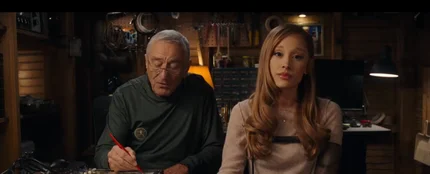 Ariana Grande y Robert de Niro en 'Ahora los suegros son ellos' Ariana Grande y Robert de Niro en 'Ahora los suegros son ellos'