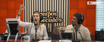 Eva Soriano le grita a una nube en Cuerpos especiales