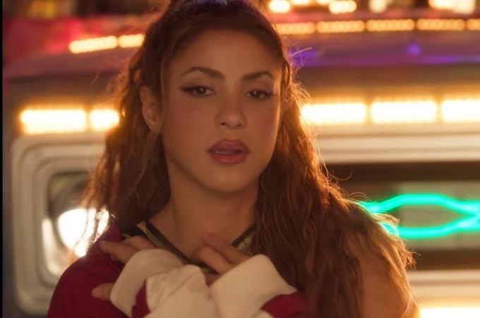 Shakira, en el videoclip de 'ALGO TÚ' Shakira, en el videoclip de 'ALGO TÚ'