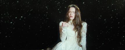 Rosal&iacute;a en videoclip de 'Focu' Ranni'