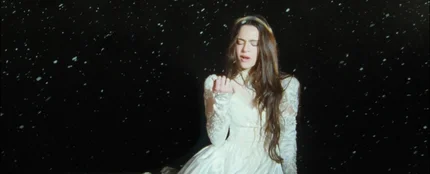 Rosalía en videoclip de 'Focu' Ranni' Rosalía en videoclip de 'Focu' Ranni'