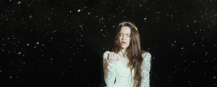 Rosalía en videoclip de 'Focu' Ranni' Rosalía en videoclip de 'Focu' Ranni'