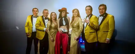 Belinda y Los Ángeles Azules para 'Por Ella' Belinda y Los Ángeles Azules para 'Por Ella'