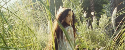 Rosalía en el videoclip de 'Focu 'ranni' Rosalía en el videoclip de 'Focu 'ranni'