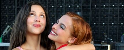 Olivia Rodrigo y Addison Rae en Coachella